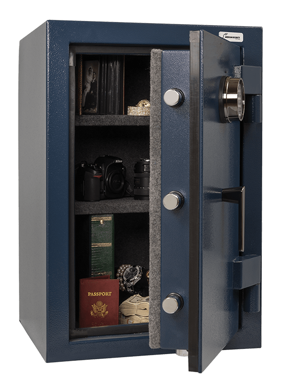 AMSEC AM3020 safe open with valuables inside